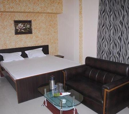 Hotel Surya Jumri Tilaiya Exterior foto